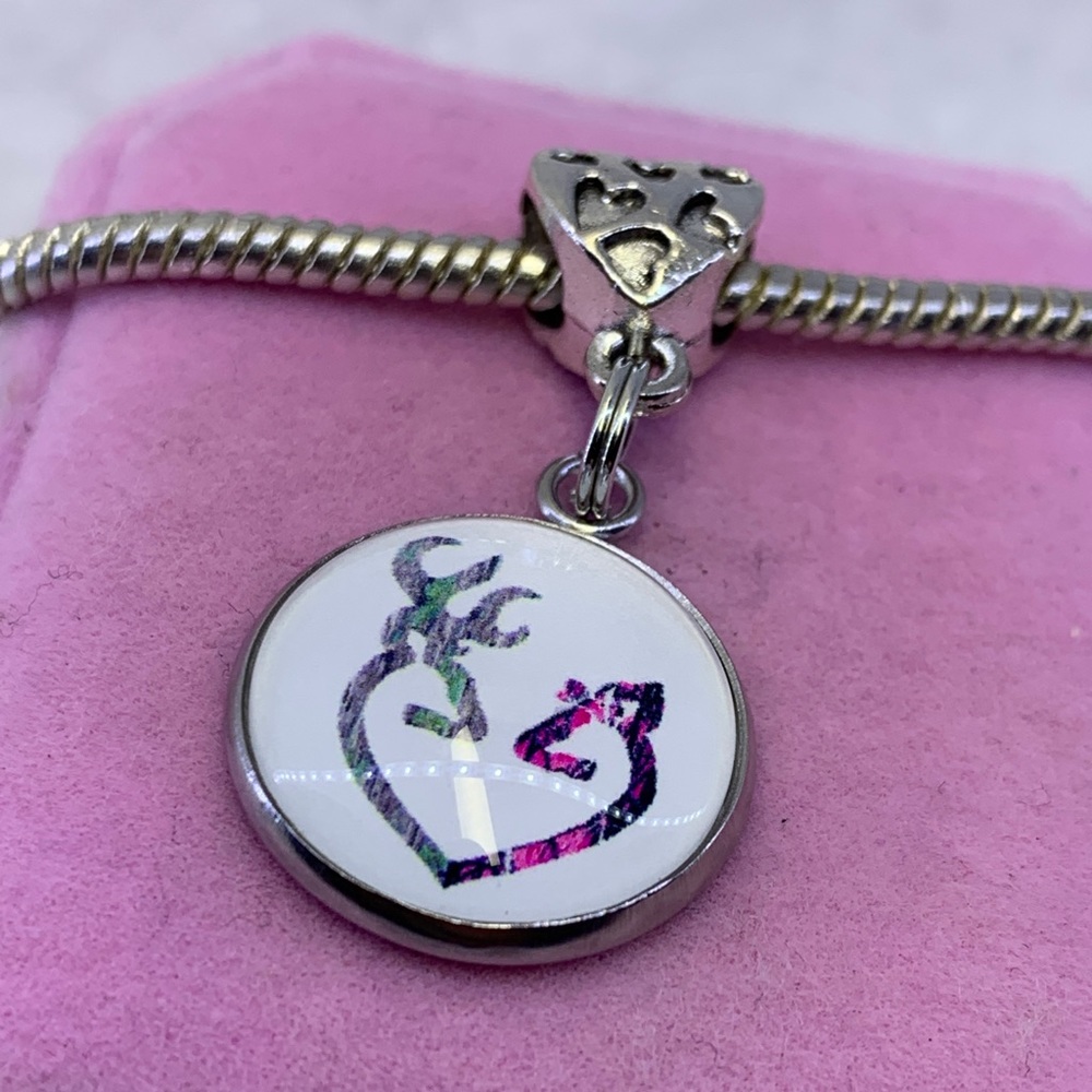 Doe buck deer camouflage camo heart charm pendant